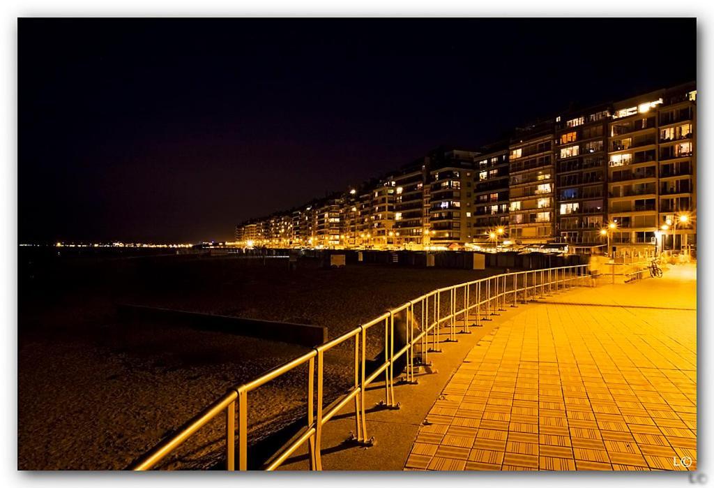 Chalet Aan Zee Hotel De Haan Buitenkant foto